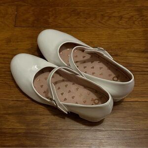 White Patent Mary Jane Girls' Dress Shoes-size 2